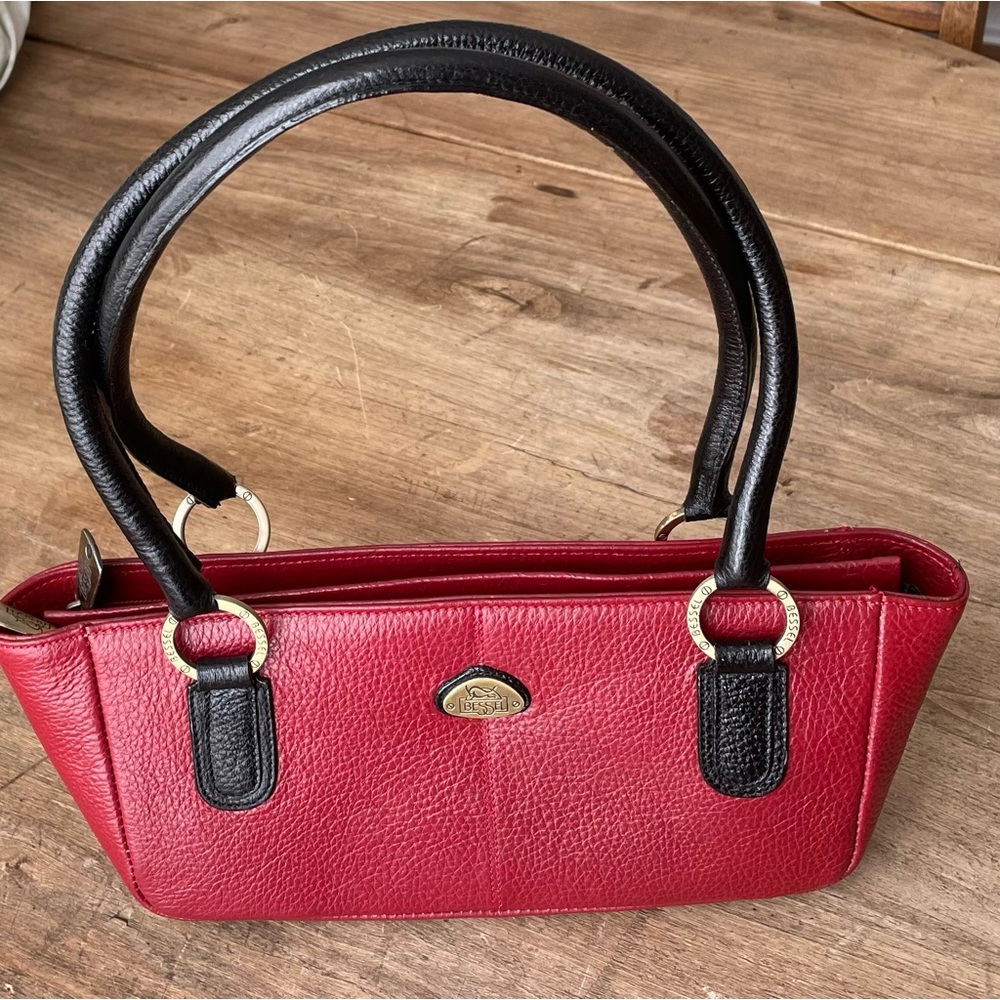 Bessel Red & Black Pebble Leather Small Bag